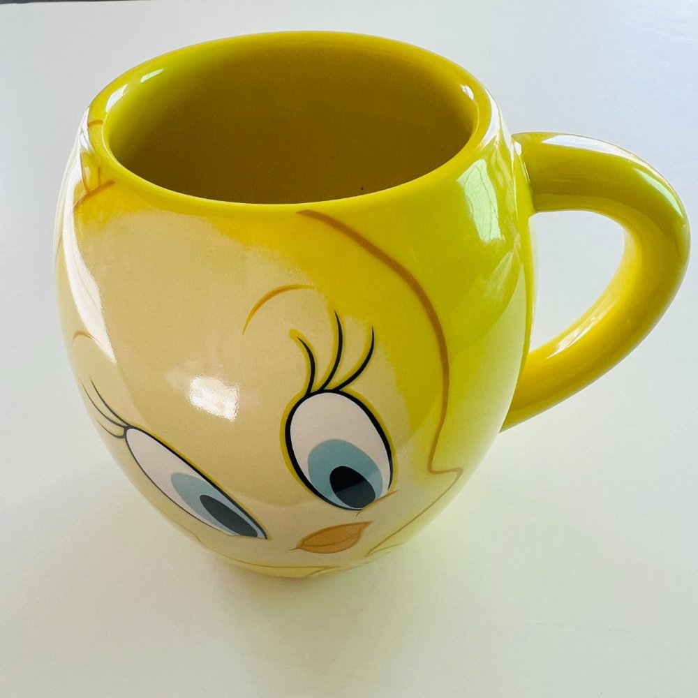 TWEETY BIRD Looney Tunes "I Tawt I Taw a Puddy Tat" Mug EUC - Picture 5 of 5